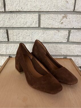 LOQ Villa Brown Suede Square Toe Block Heels EU 36